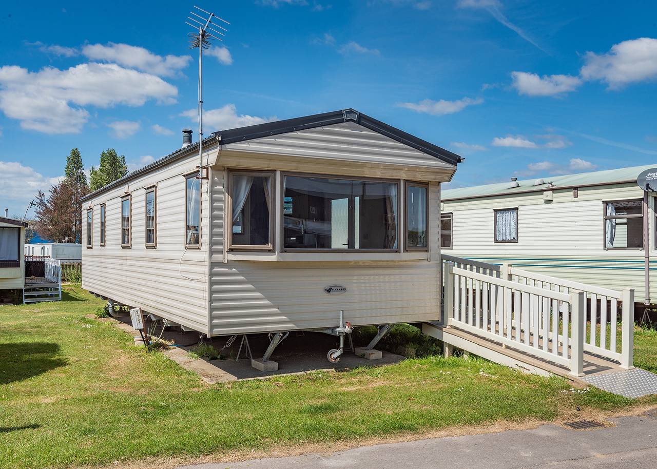 Fontwell Caravan Plus in West Sussex