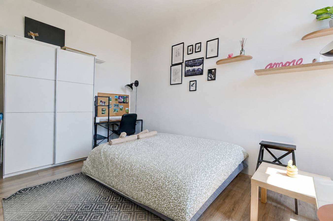Ganze Wohnung, L'Escale Rémoise - À 600 m de la Porte de Mars in Reims, Marne