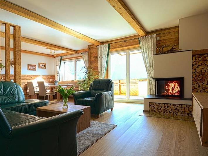 Ferienwohnung für 5 Personen, mit Balkon und Garten sowie Ausblick in Abtenau