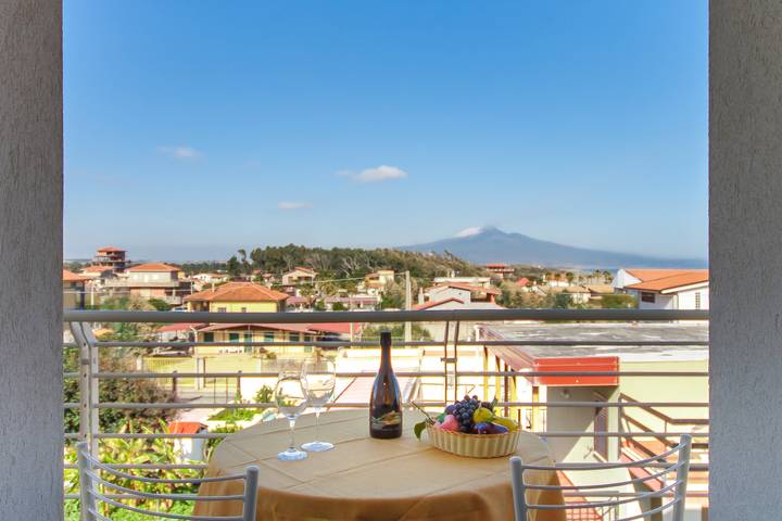 Appartamento vacanze per 4 persone, con balcone e vista oceano, adatto a famiglie con bambini - 1