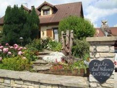 Gîte pour 4 personnes, avec jardin dans Tavey