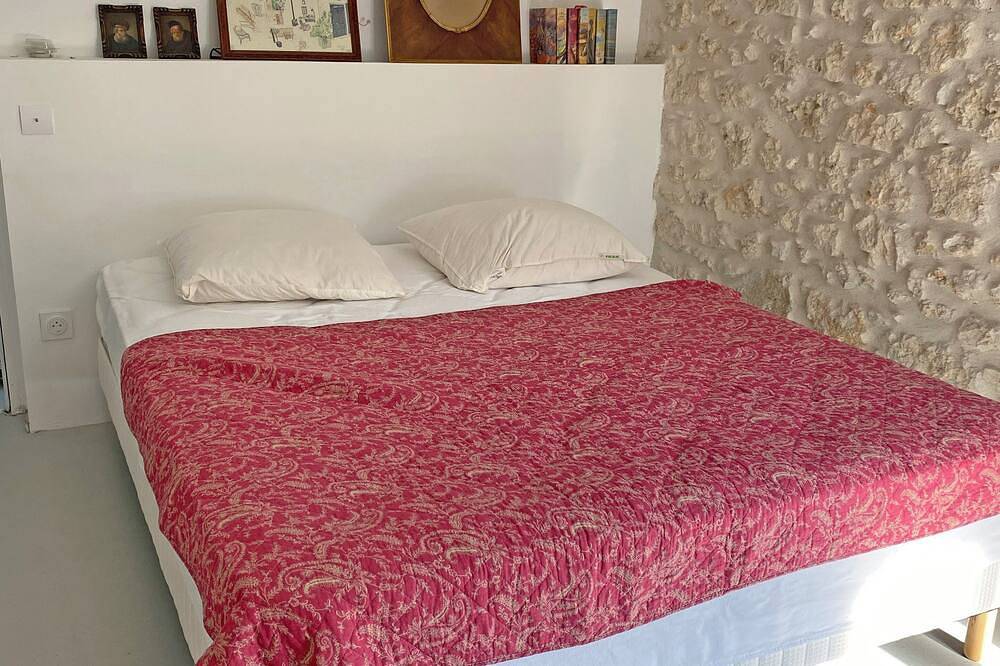 Maison joliment rénovée avec piscine dans le Gard près Uzès 3 ch et Sdb privées in Dions, Région de Nîmes