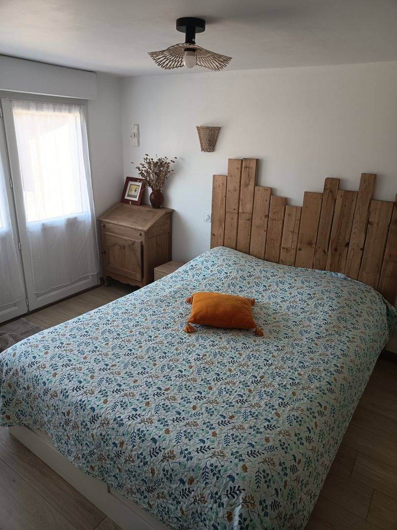 Chambre confortable avec parking, piscine et kitchenette près de la Plage de la Fosse aux Vaults in Dinard, Région de Saint-Malo
