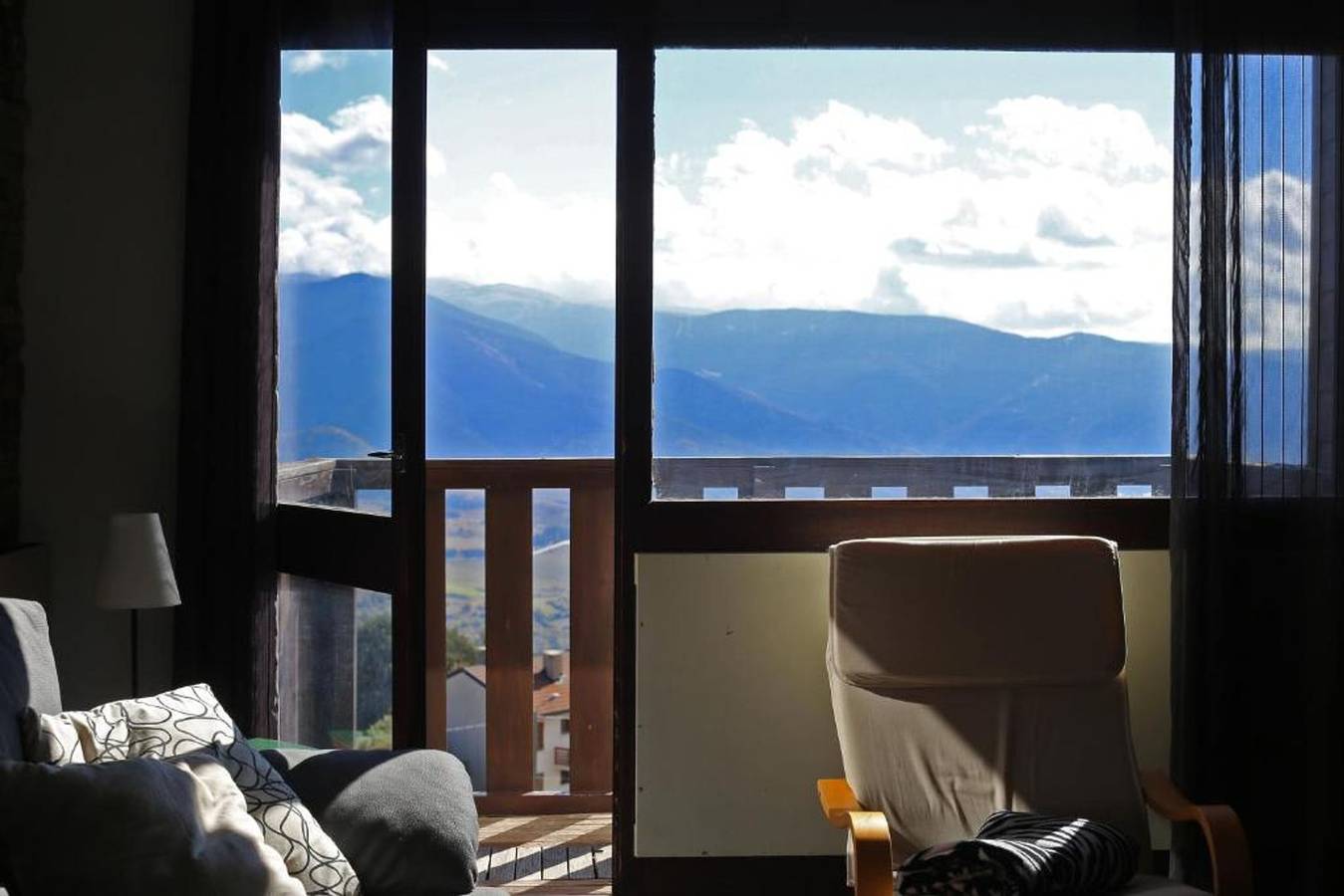 Appartement entier, Anana Balcon Cerdan   Duplex with Mountain Views in Font-Romeu-Odeillo-Via, Parc naturel régional des Pyrénées catalanes