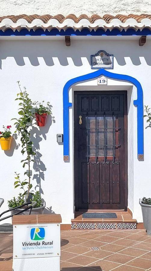Apartamento para 7 personas, con Balcón y Jacuzzi además de Terraza y Jardín en Galera 