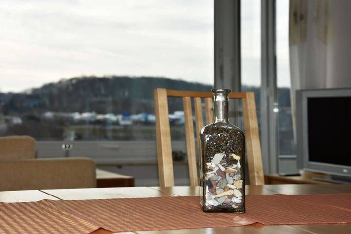 Ferienwohnung für 2 Personen, mit Balkon und Terrasse sowie Garten und Seeblick in Schausende - 3