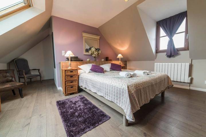 Chambre d’hôte pour 2 personnes, avec vue ainsi que piscine et jardin