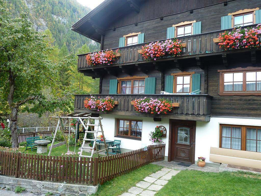 Geheel vakantieappartement, Appartement, bad, Wc, tijnkant in Heiligenblut, Bezirk Spittal an der Drau
