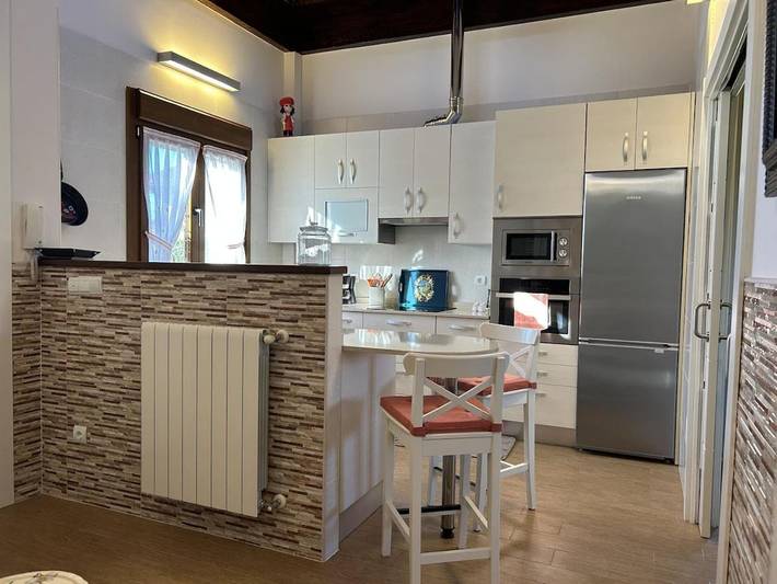 Location de vacances pour 5 personnes, avec terrasse et vue à Liendo - 2