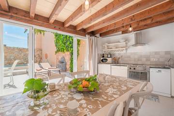 Holiday home in Lloseta, Majorca Center für 4 