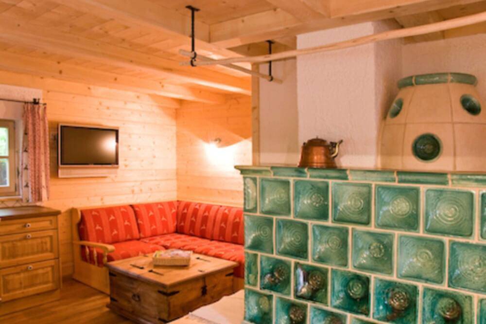 Almhaus - Ferienhaus Webermohof - Exklusives Ferienhaus mit Privatem Wellnessgarten in Rottach-Egern, Spitzingsee