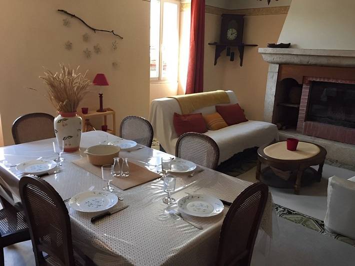 Gîte pour 15 personnes, avec jardin et terrasse à Saint-Cyprien (Lot) - 4