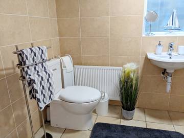 Holiday Rental for 6 People in Rostrevor, County Down, Photo 3
