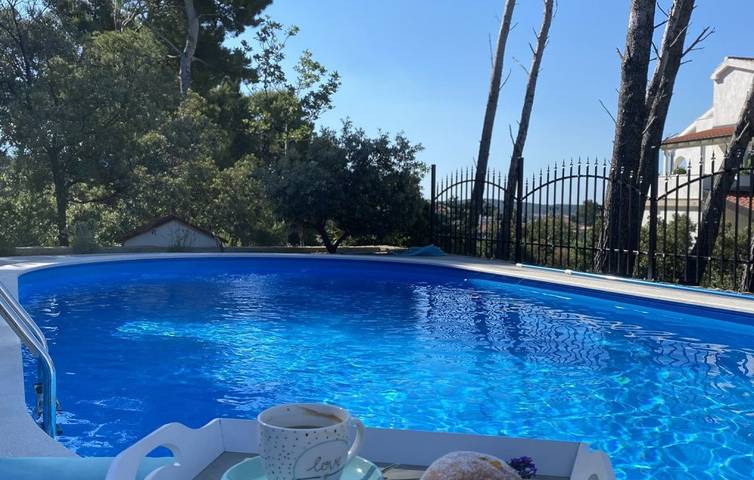 Villa für 6 Personen, mit Garten und Terrasse auf Rab - 2