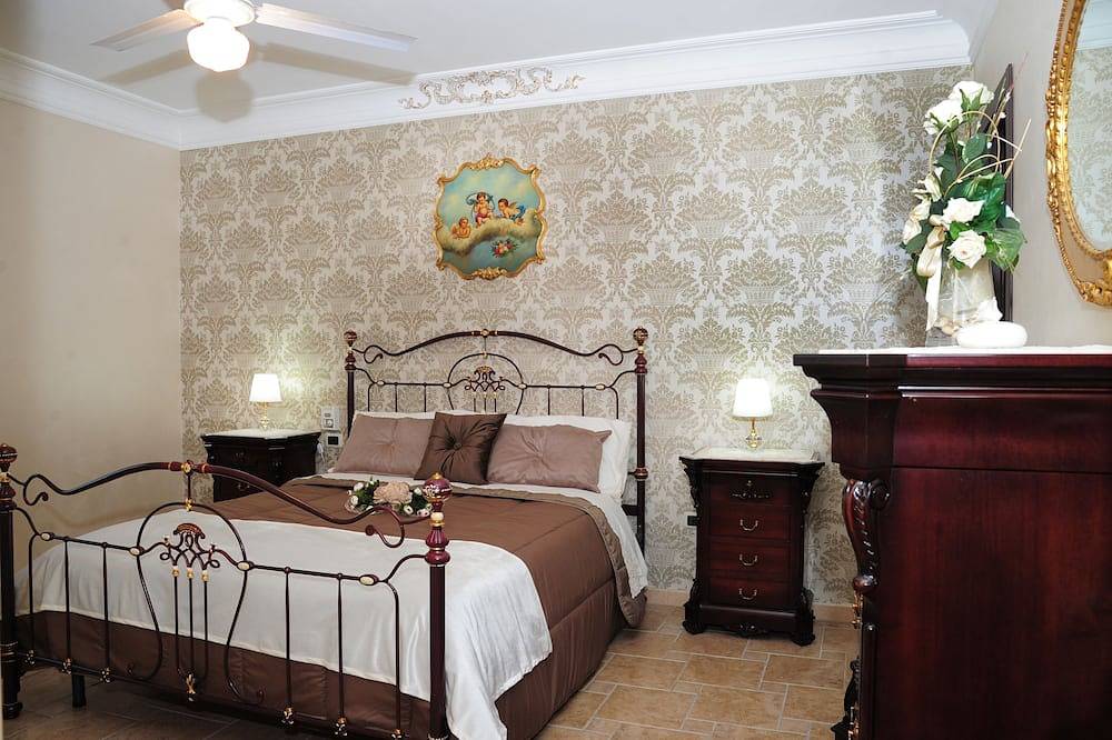 Villa Radiosa fenced pool,air-con,wi-fi,13 pax, toys,Bbq,close to beaches & town in Agrigento, Agrigento Provinz