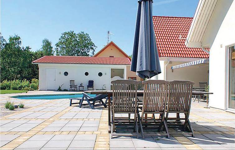Strandhaus für 9 Personen, mit Pool und Terrasse sowie Garten in Schweden - 2