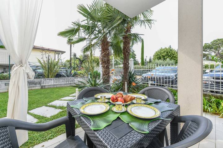 Ferienwohnung für 4 Personen, mit Terrasse in Peschiera del Garda - 2