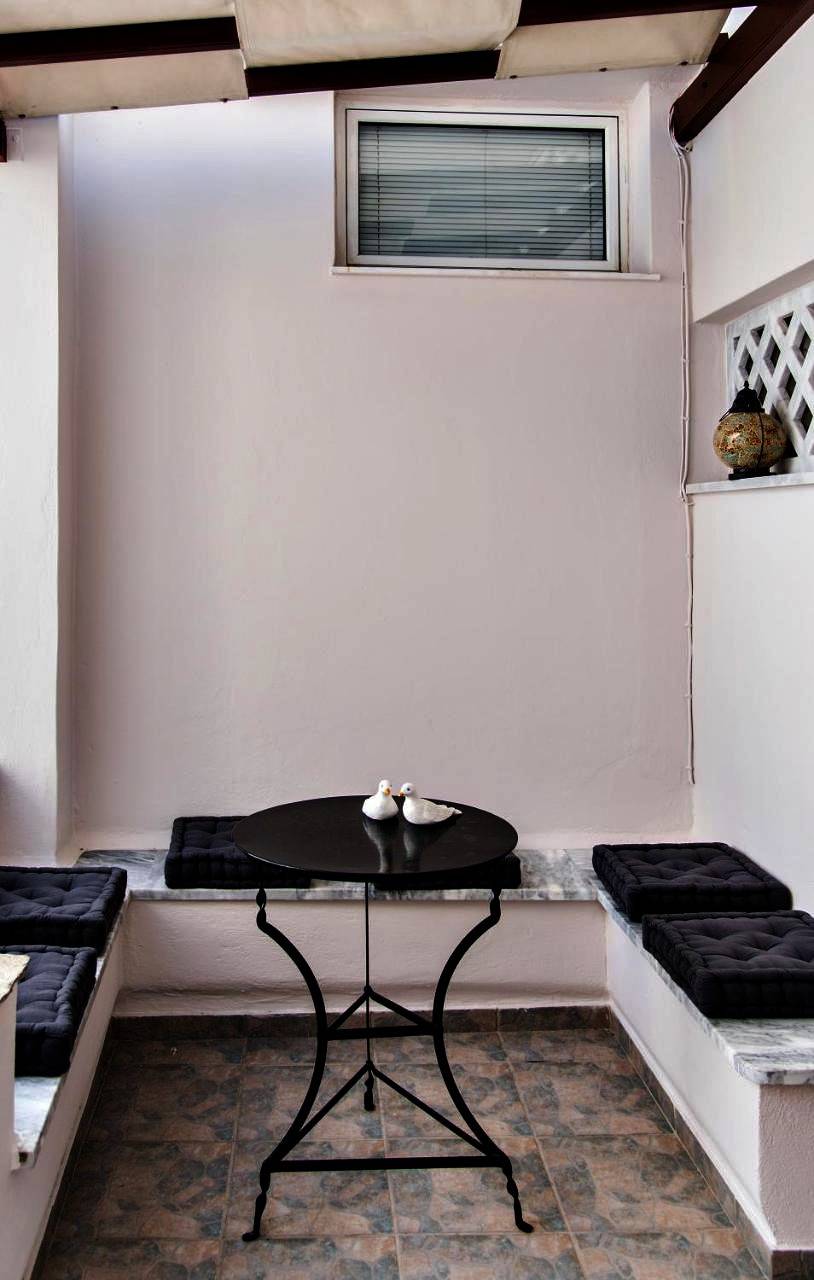 Aleka's Rooms in Tinos