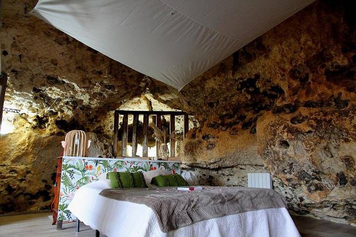 Location de vacances pour 2 personnes, avec terrasse ainsi que jacuzzi et sauna à Châteaudun - 4