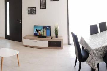 Gîte pour 5 personnes, avec jardin et terrasse à Saint-Martin-d'Ardèche