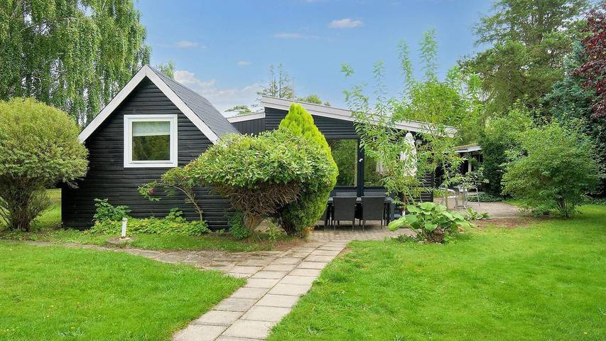 Ferieudlejning for 6 personer, med terrasse i Havnsø