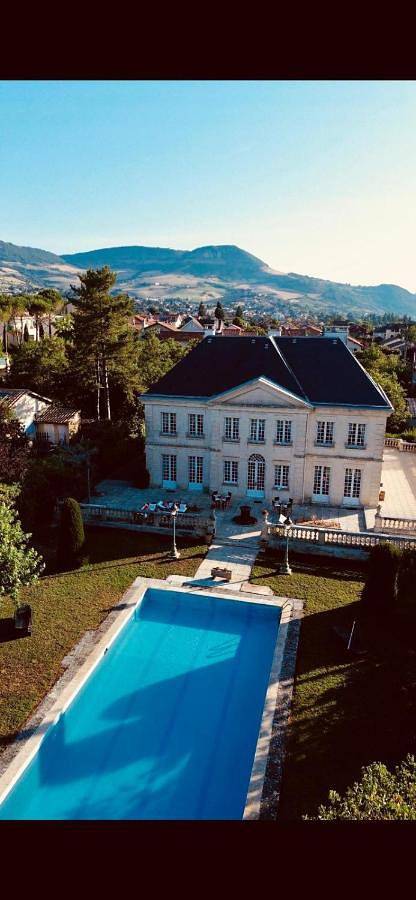 Maison d’hôte pour 4 personnes, avec piscine et jardin ainsi que terrasse et vue à Millau - 3