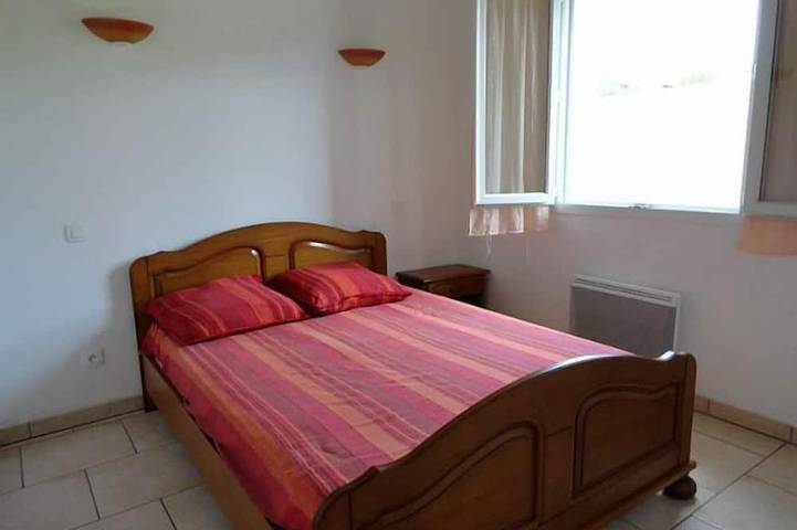 Gîte pour 6 personnes, avec jardin et terrasse à Çaro - 2