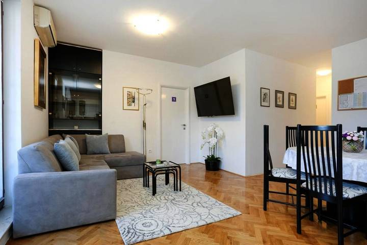 Casa de huéspuedes para 2 personas, con terraza y vistas en Split