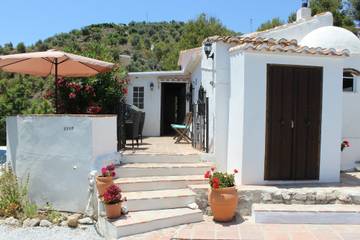 Villa voor 5 Personen in Torrox, Costa del Sol, Afbeelding 1