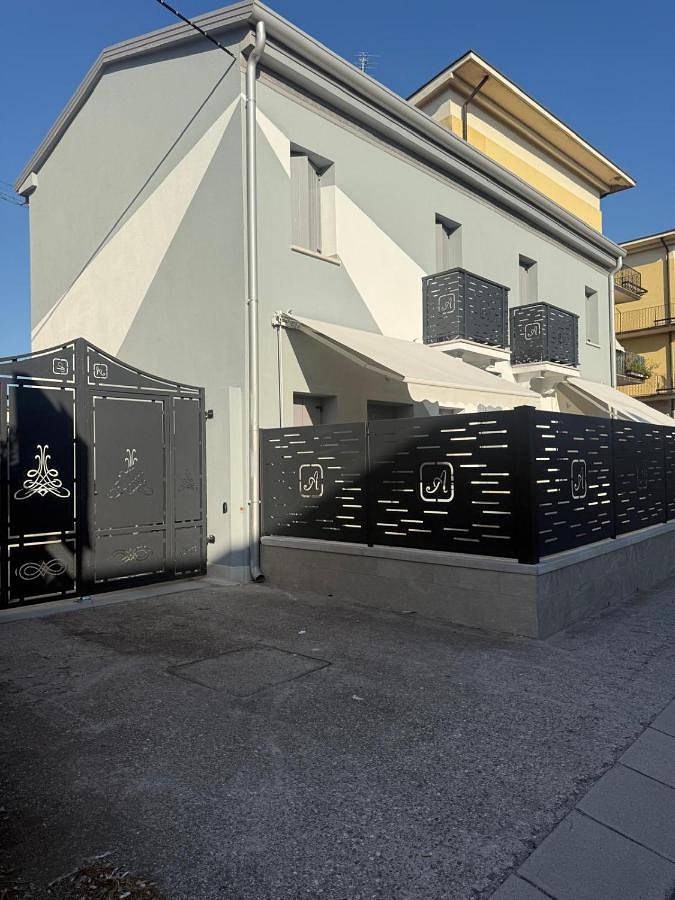 B&b per 2 persone, con Balcone e Terrazza nonché Panorama a San Giovanni Lupatoto