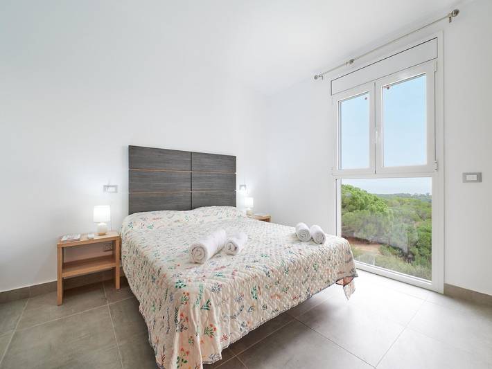 Chalet para 9 personas, con piscina además de terraza y jacuzzi, Se admiten mascotas en Provincia de Gerona - 2