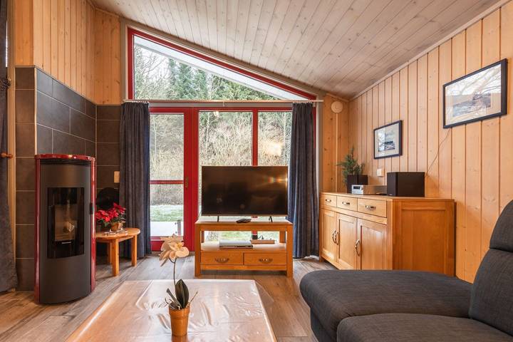 Ferienhaus für 4 Personen, mit Whirlpool und Terrasse sowie Garten und Sauna in Mirow - 3