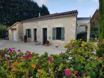 Gîte pour 2 personnes, avec terrasse en Charente-Maritime