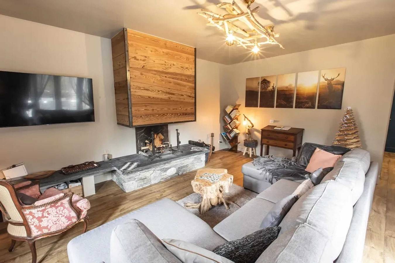 Entire holiday apartment, Spacious House in Vielle-Aure with Fireplace in Vielle-Aure, Pyrenees National Park