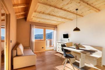 Location De Vacances pour 6 Personnes dans St. Felix, Senale-San Felice, Photo 1
