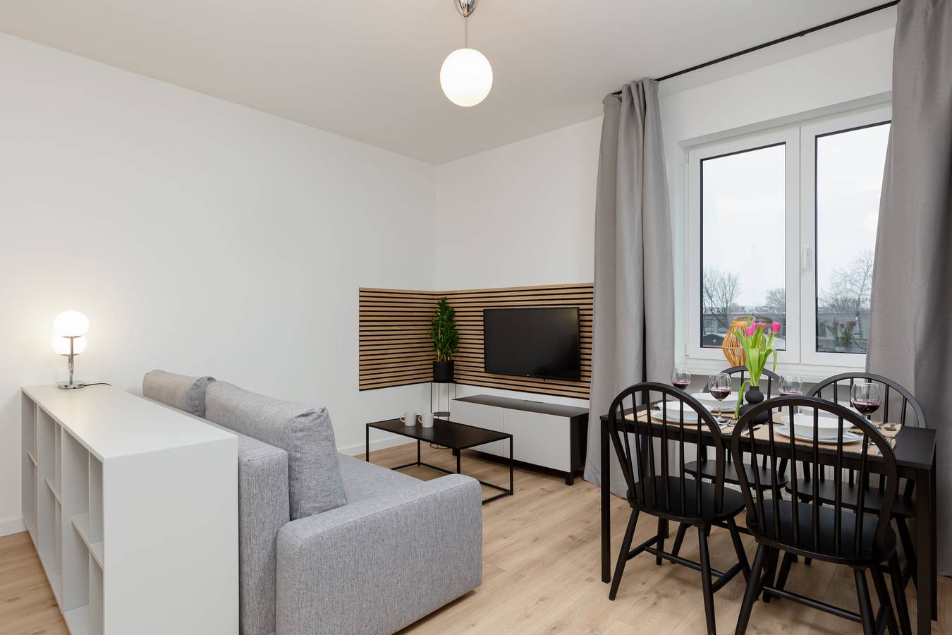 Cały apartament, Spacious Apartment in Zoliborz | Parking and Balcony in Żoliborz, Warszawa