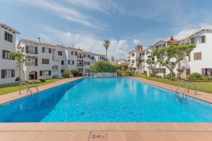 Gîte pour 6 personnes, avec jardin et bassin pour enfant à Es Castell - 2