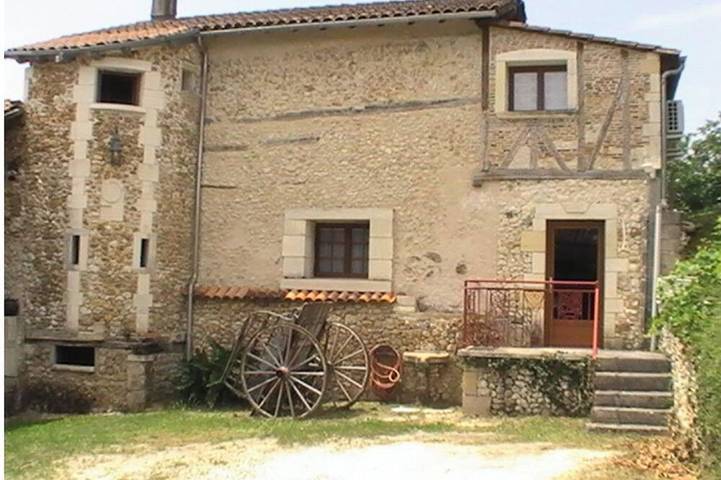 Gîte pour 3 personnes, avec Jardin