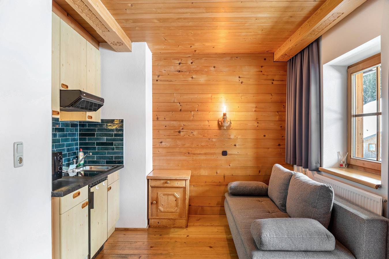 Hel lägenhet, Holiday Apartment "Schwüwong - Apartment 21" with Mountain View, Shared Terrace and Wi-Fi in Hopfgarten im Brixental, Kaisergebirge