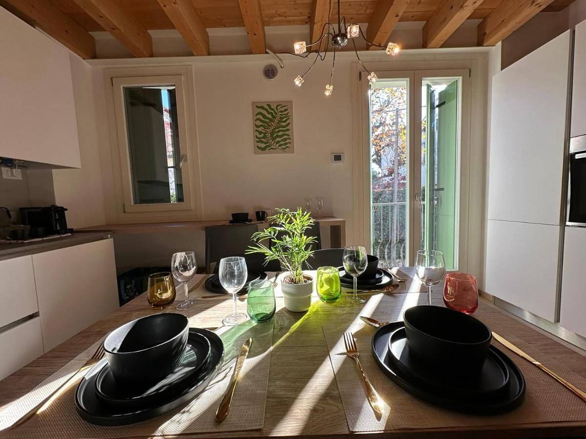 Casa Mirandola in Contra' Sant' Andrea in Vicenza, Vicenza Provinz