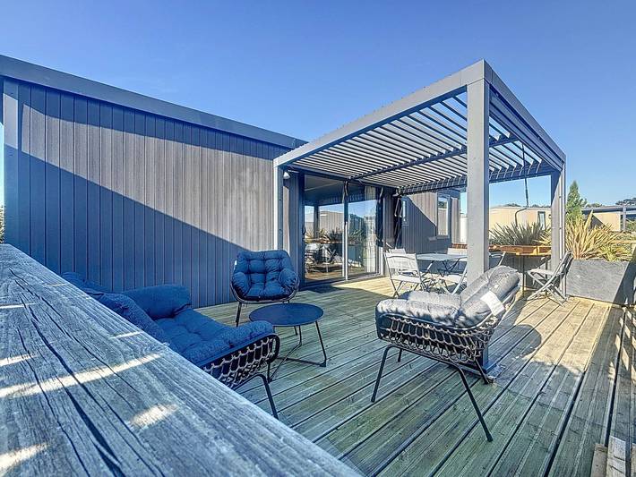 Camping pour 6 personnes, avec Terrasse et Piscine