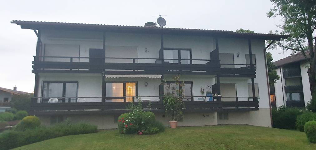 Ferienwohnung für 2 Personen, mit Seeblick und Balkon/Terrasse sowie Balkon im Chiemgau - 2