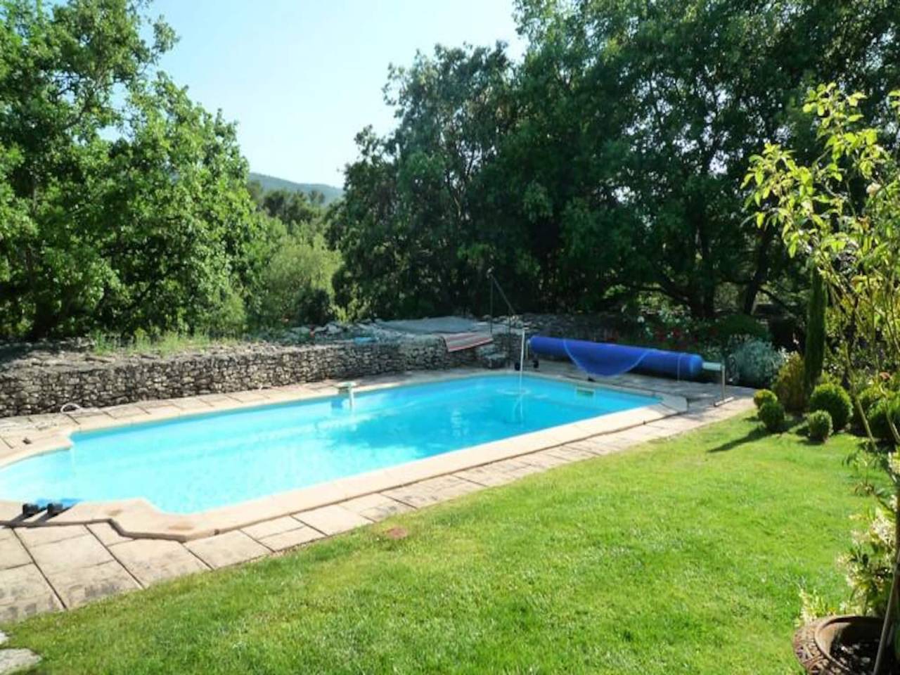 Apartamento entero, Villa en Luberon con Piscina y Jacuzzi in Lacoste, Parque natural regional del Luberon