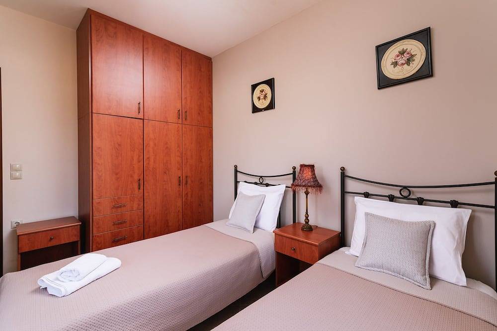 Villa Eleni - Luxurioese Familienvilla im Traditionellen Stil in Pitsidia, Iraklio-Heraklion en omgeving