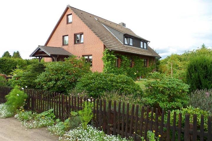 Hotel für 4 Personen, mit Balkon und Garten in Hermannsburg