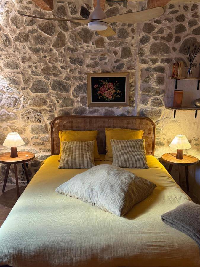 Gîte pour 2 personnes, avec terrasse, animaux acceptés à Corbara - 3