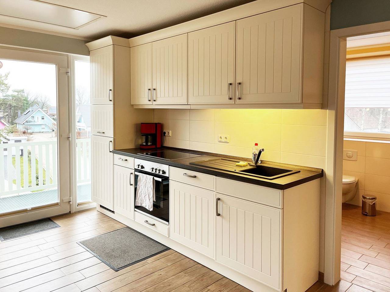 Ganze Wohnung, Modernes Ferienapartment mit Balkon in Röbel/Müritz in Röbel, Müritz