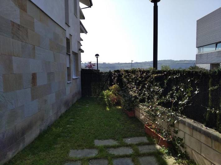 Casa rural para 7 personas, con jardín y piscina además de vistas y vistas al lago en Comarca de Santander - 2