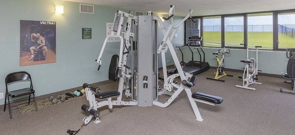 Ganze Wohnung, Direct Oceanfront Beach Condo in Daytona Beach, Florida