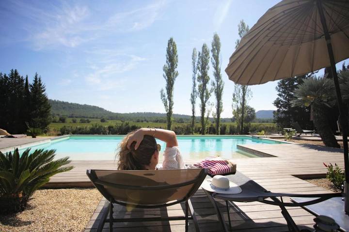 Location de vacances pour 2 personnes, avec vue et jardin ainsi que piscine et sauna à Carnas - 4